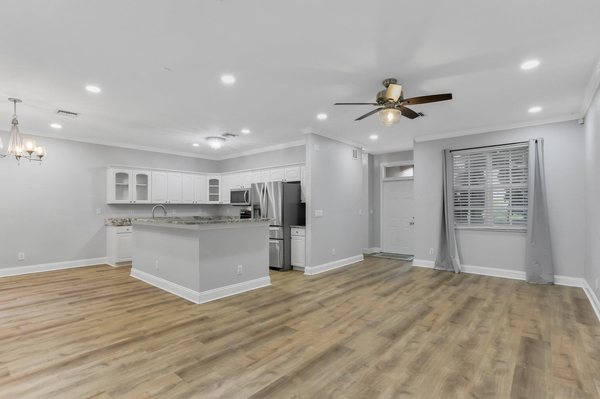 330 Southwest 8th Street, Unit 15 Boca Raton, FL 33432 - Photo 9 of 47 22-web-or-mls-0E2A9343