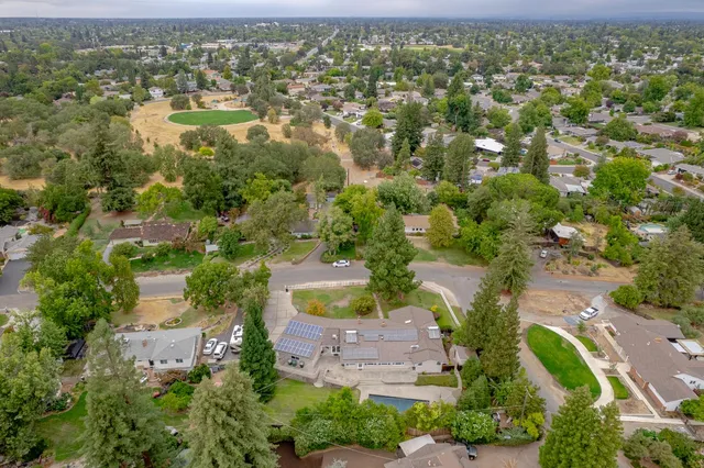 $885,000 | 6730 Lakeview Drive, Carmichael, CA 95608