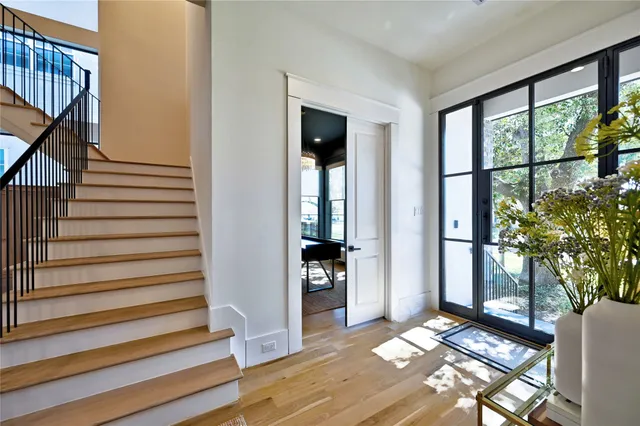 $1,849,000 | 4602 Mimosa Drive, Bellaire, TX 77401