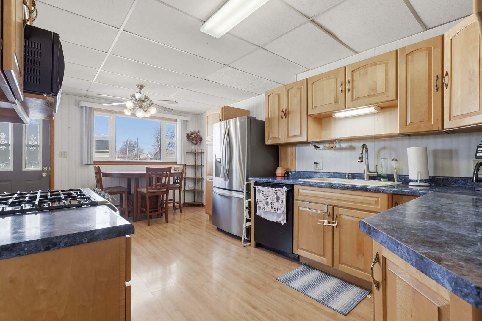 4149 26th Avenue Moline, IL 61265 - Photo 11 of 29