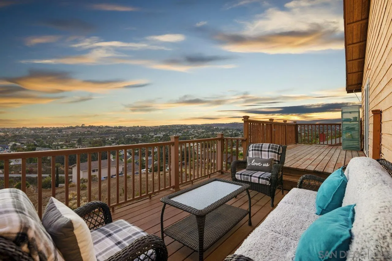 2258 Monaghan Court Spring Valley, CA 91977 - Photo 3 of 37 Gallery Image 3