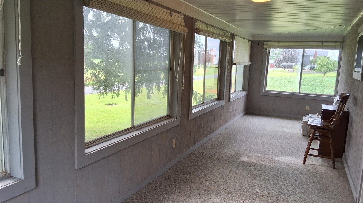 7516 Beach Road Montezuma, NY 13021 - Photo 11 of 44 Enclosed Front Porch