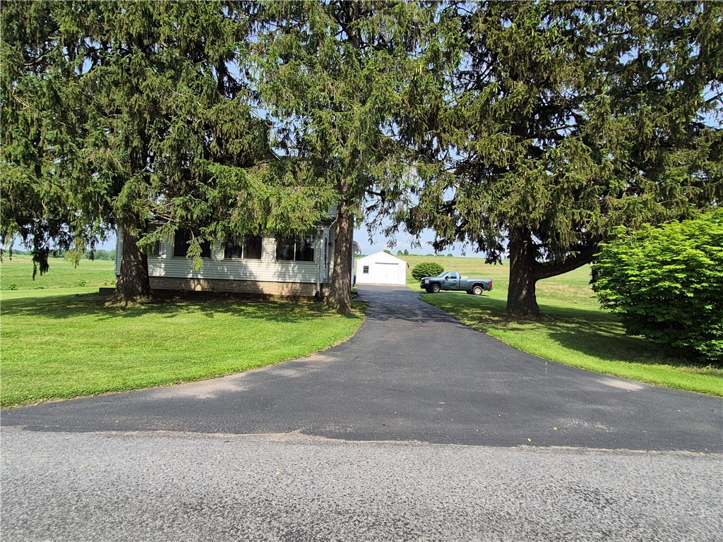 7516 Beach Road Montezuma, NY 13021 - Photo 2 of 44