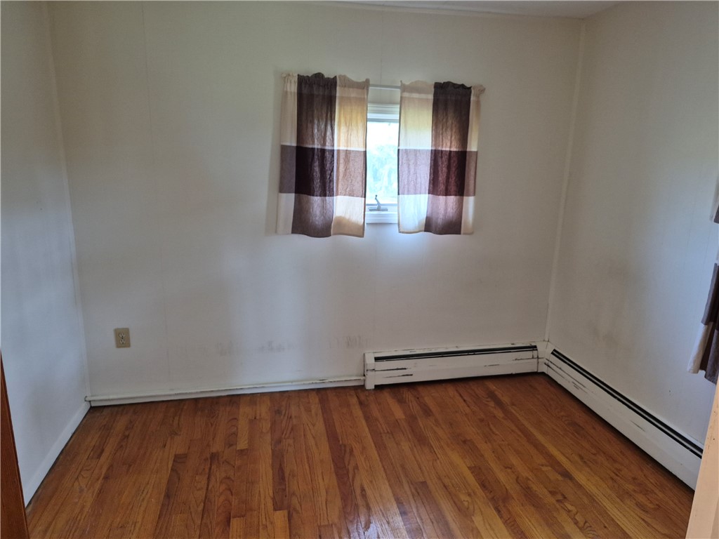 7516 Beach Road Montezuma, NY 13021 - Photo 30 of 44 Bedroom