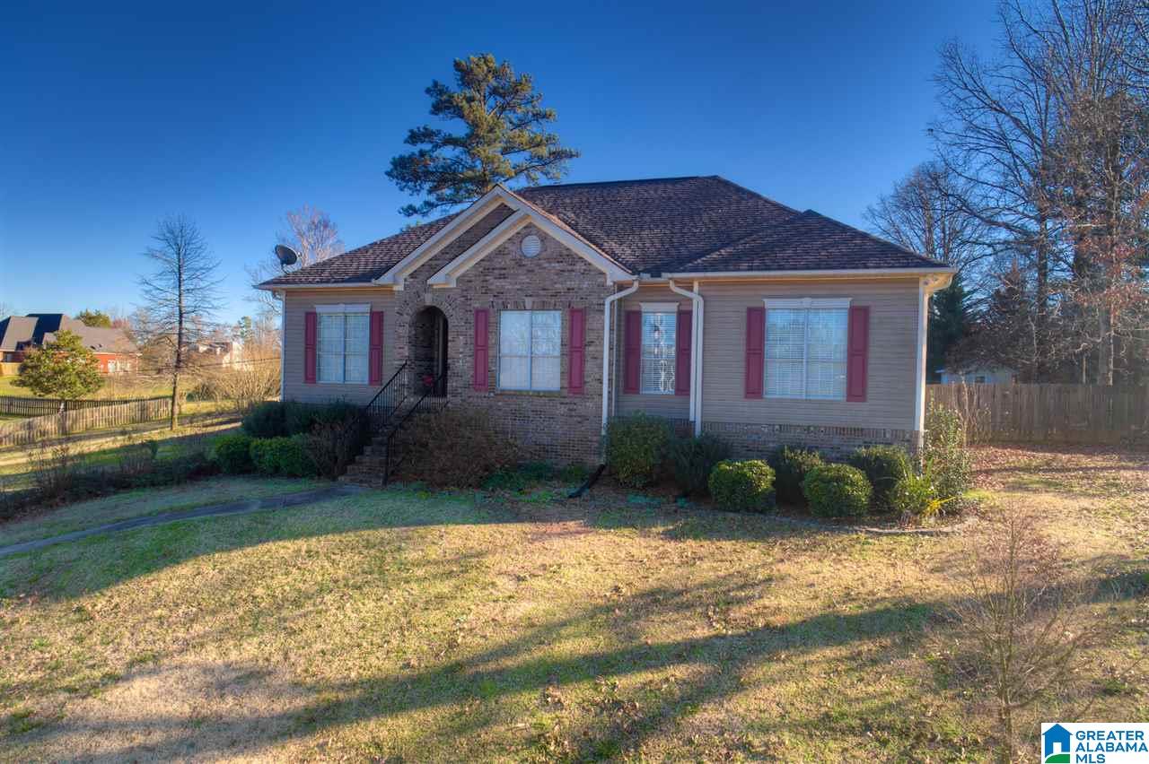 102 Magnolia Lane Warrior, AL 35180 - Photo 2 of 35