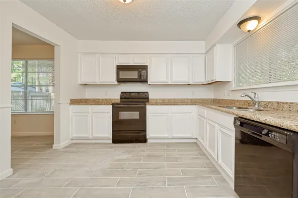 $1,600 | 5302 Oaklynn Drive, Spring, TX 77373