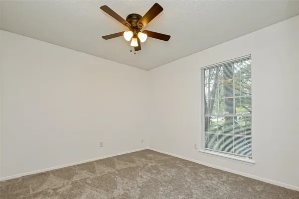 $1,600 | 5302 Oaklynn Drive, Spring, TX 77373