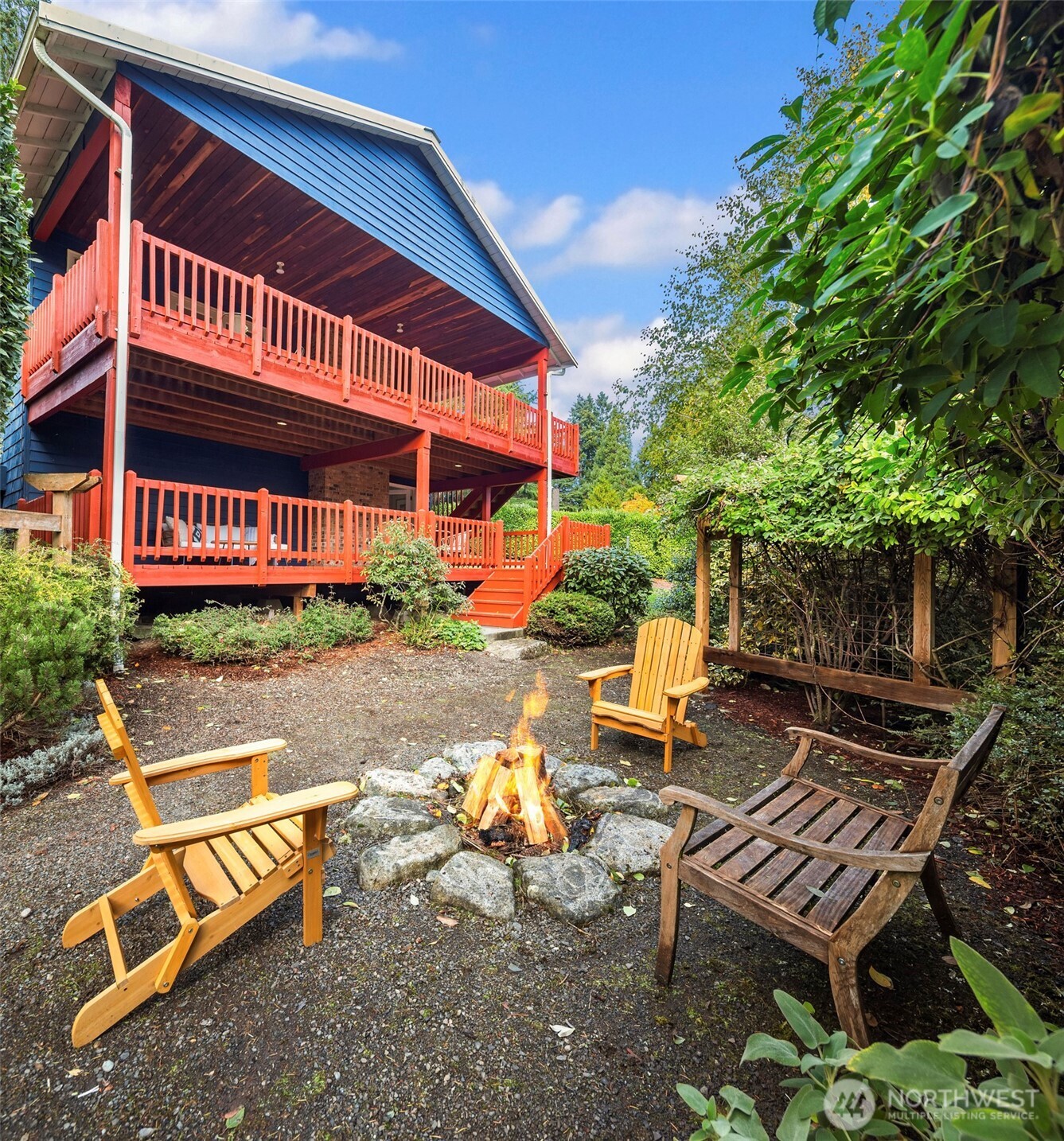 10514 Southwest 110th Street Vashon, WA 98070 - Photo 34 of 38 a view of a street with sitting area