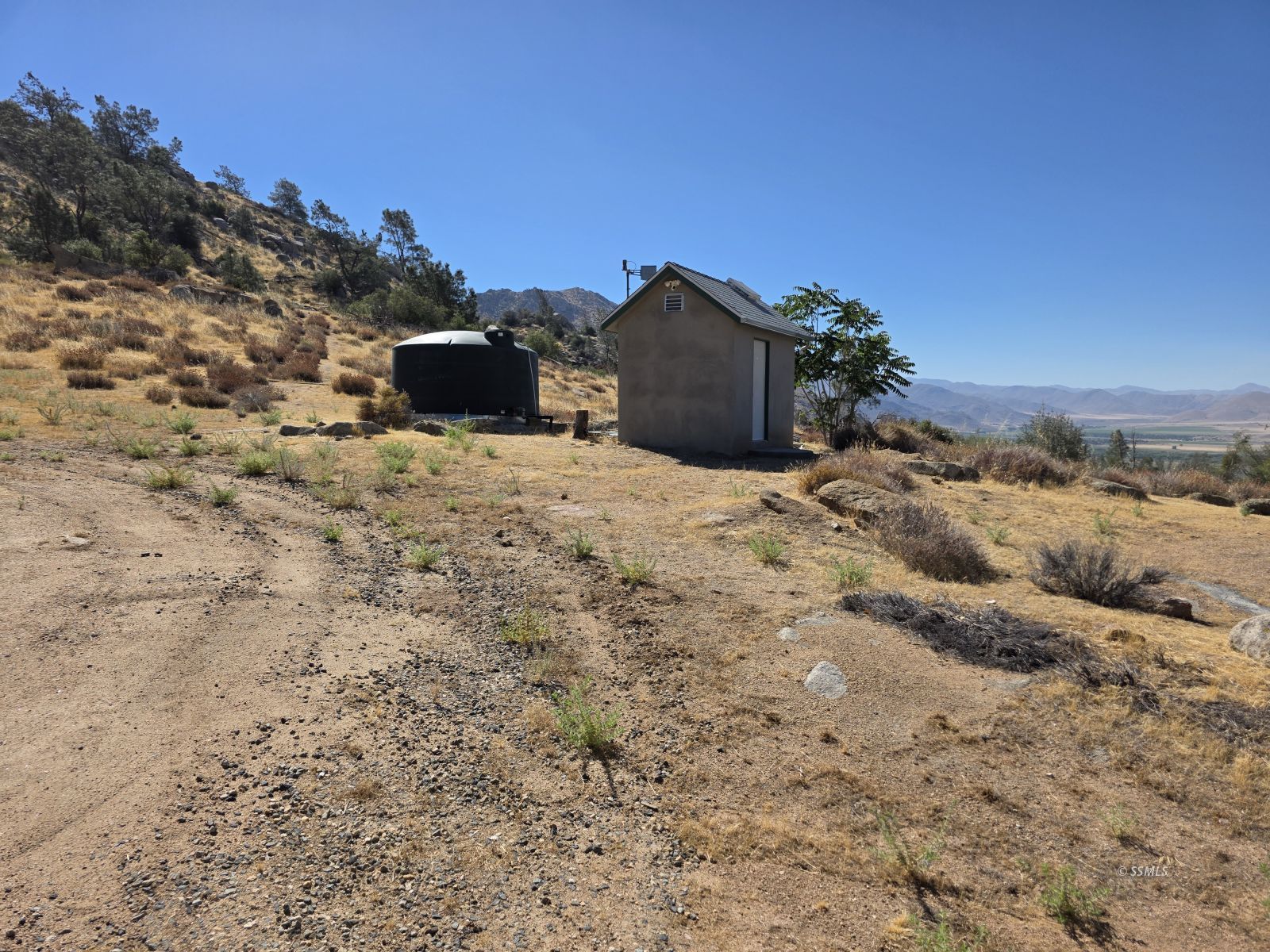 9766 Glacier Gulch Road Weldon, CA 93283 - Photo 29 of 29