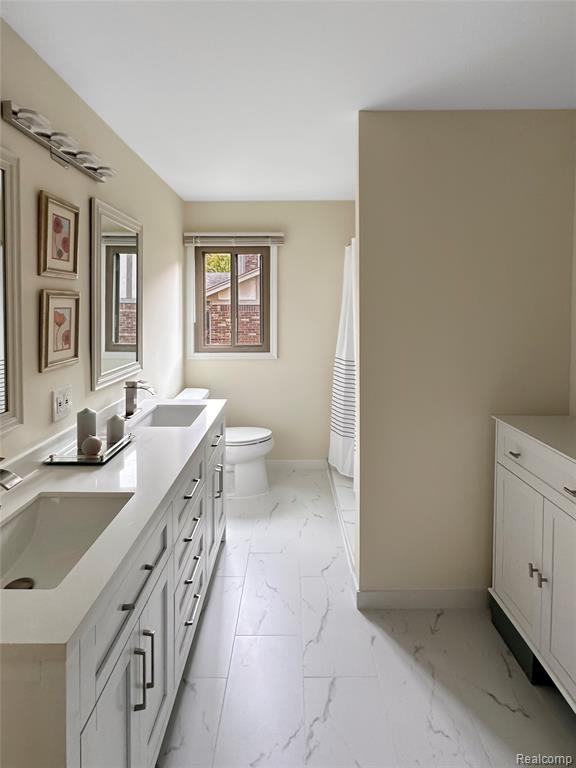 457 Lake Forest Road Rochester, MI 48309 - Photo 13 of 24