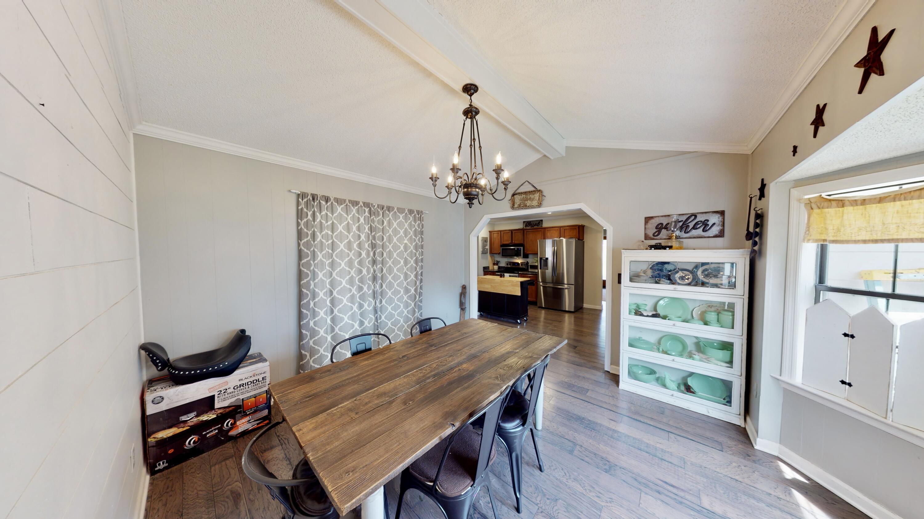 1374 White Oak Road Dayton, TN 37321 - Photo 5 of 13 Dining room