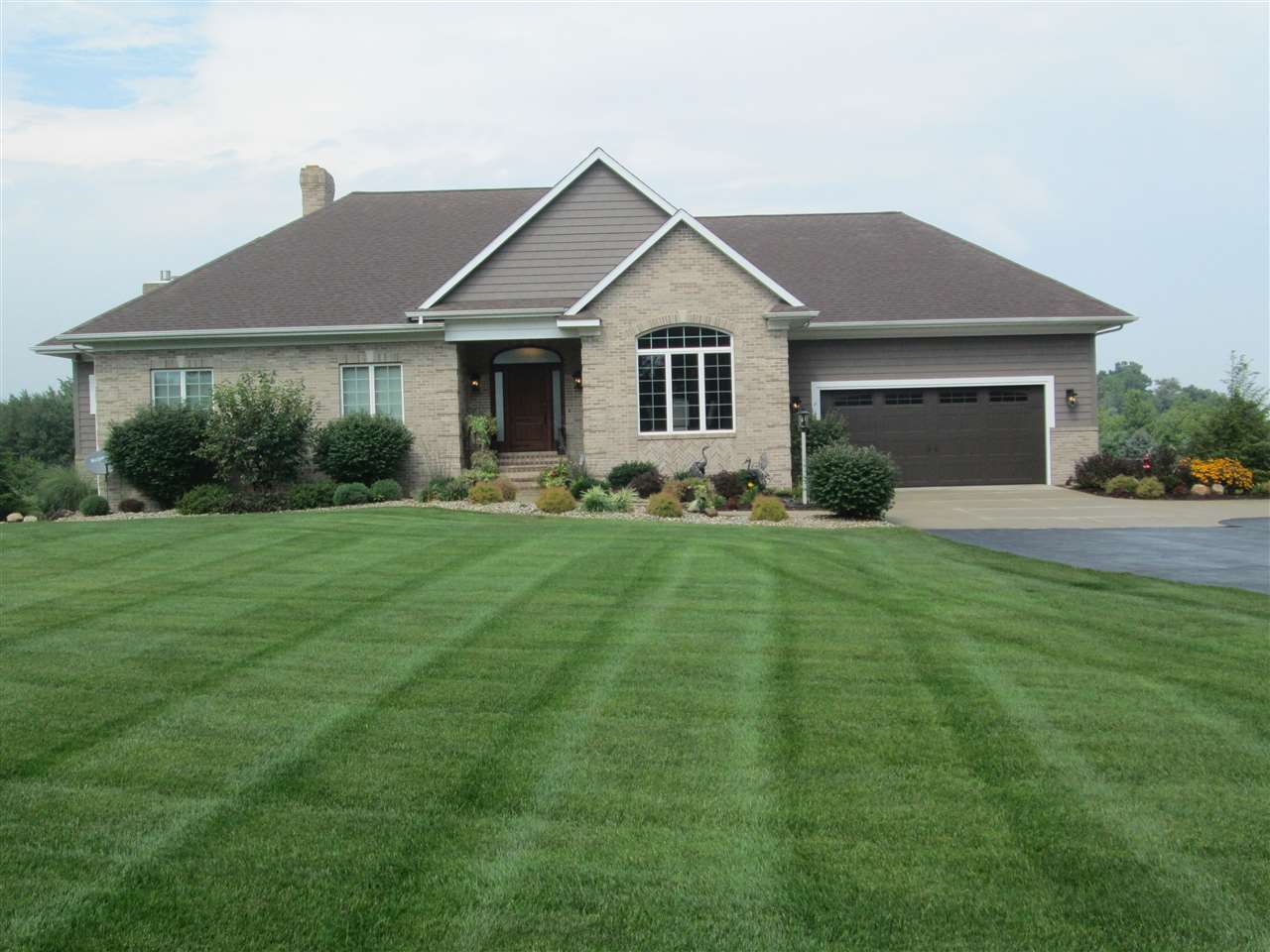 10152 6B Road Plymouth, IN 46563 - Photo 1 of 36 Gallery Image 1