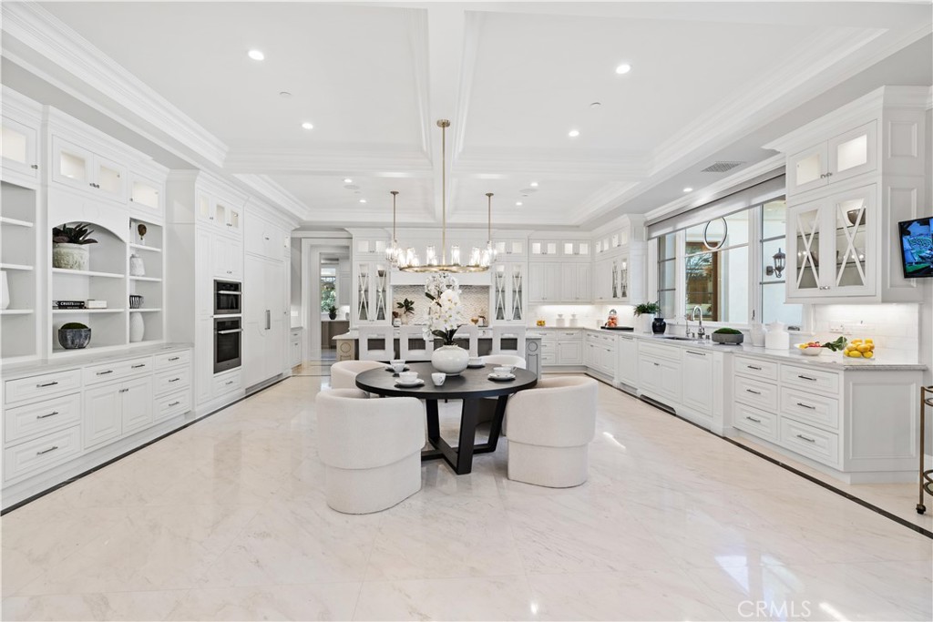 911 Hampton Road Arcadia, CA 91006 - Photo 26 of 73 6 Beds, 8 Baths, 11,890 Sq.ft