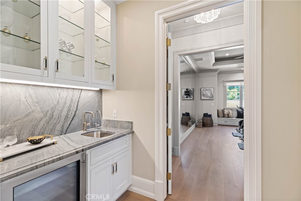 911 Hampton Road Arcadia, CA 91006 - Photo 39 of 73 a bathroom with a sink and a mirror