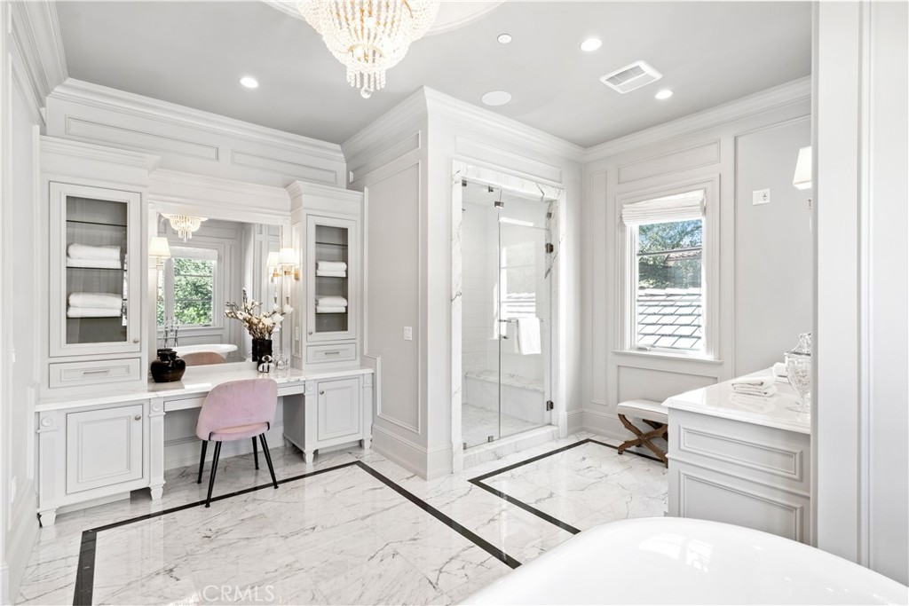 911 Hampton Road Arcadia, CA 91006 - Photo 49 of 73 a living room with furniture and a table