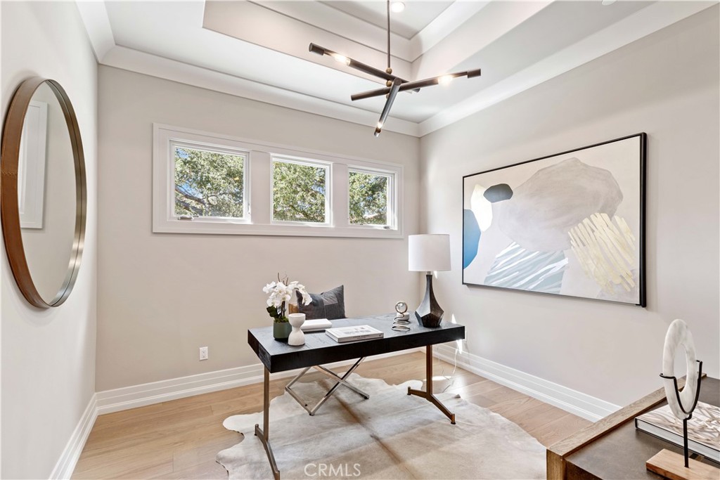911 Hampton Road Arcadia, CA 91006 - Photo 50 of 73 a view of a livingroom with furniture and a window