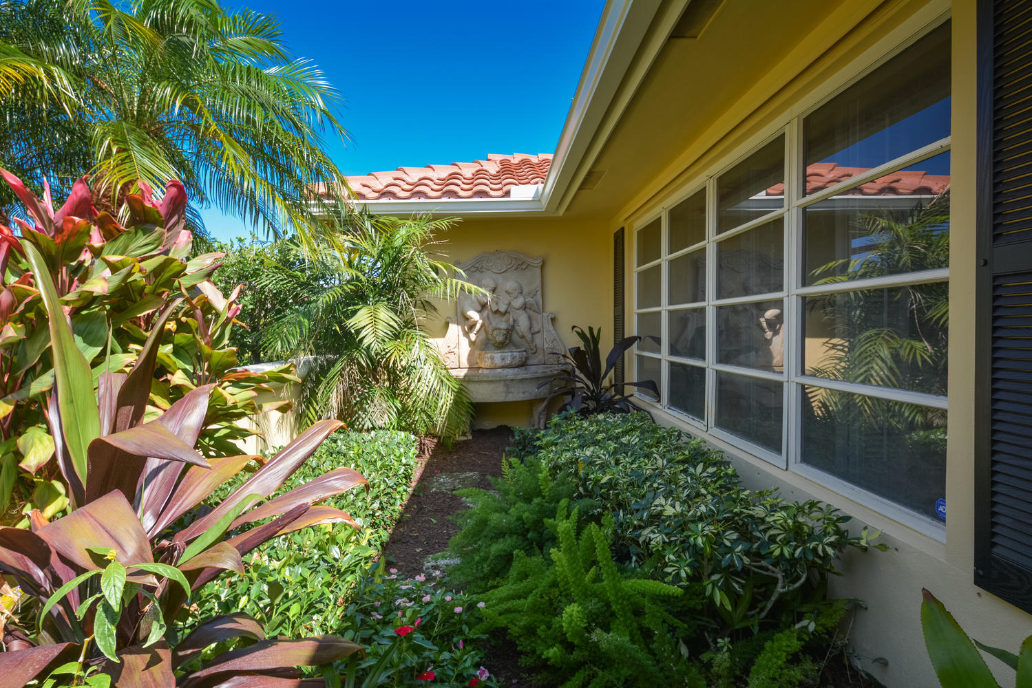 620 Southwest 16th Street Boca Raton, FL 33486 - Photo 3 of 35 620 SW 16th St Boca Raton FL-large-003-8