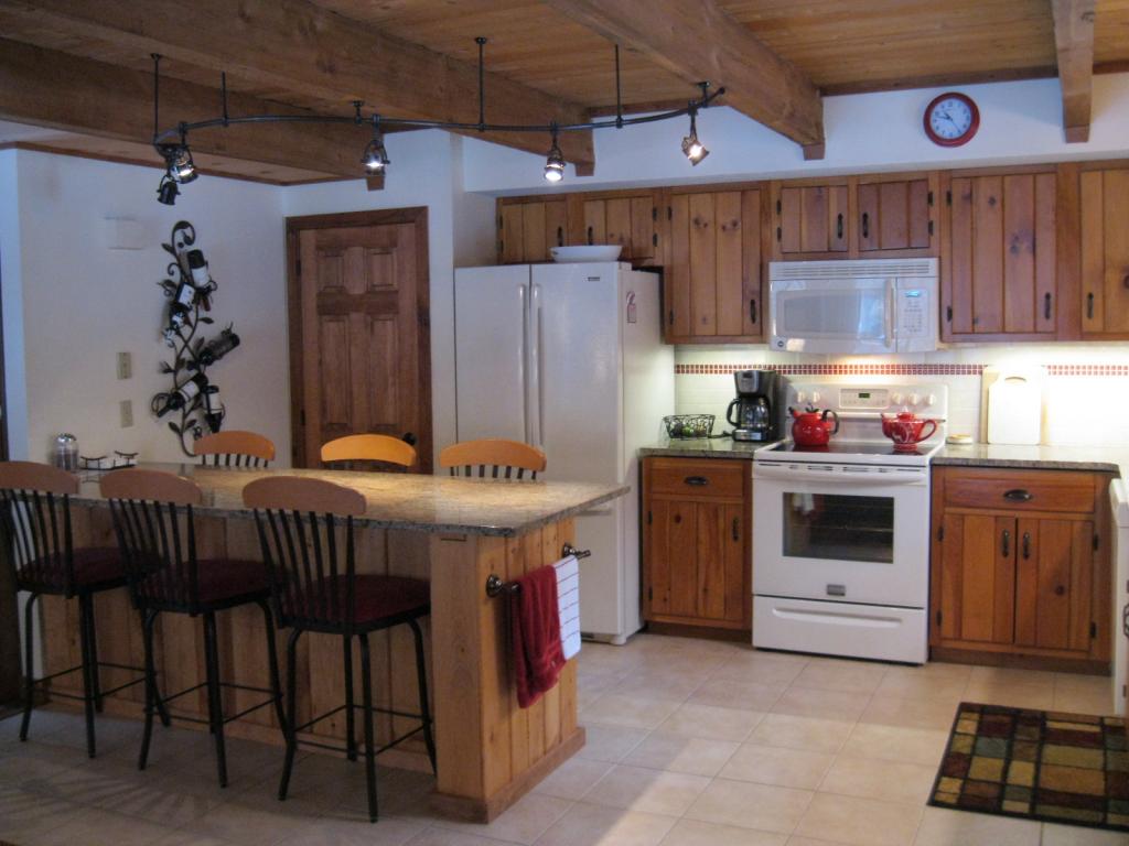 20 Fox Run Road, Unit 20 Bartlett, NH 03812 - Photo 2 of 9