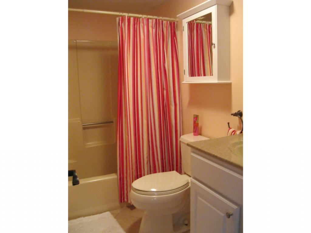 20 Fox Run Road, Unit 20 Bartlett, NH 03812 - Photo 6 of 9