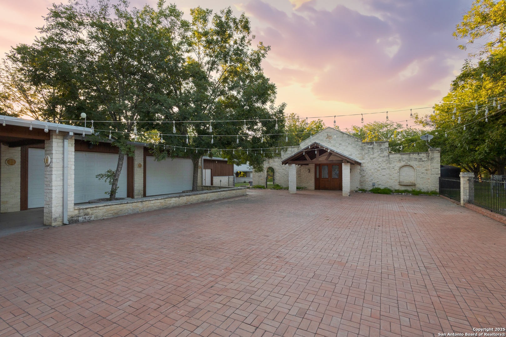 370 Johnny Seibert Rio Frio, TX 78873 - Photo 36 of 40 a view of a house with a yard and garage