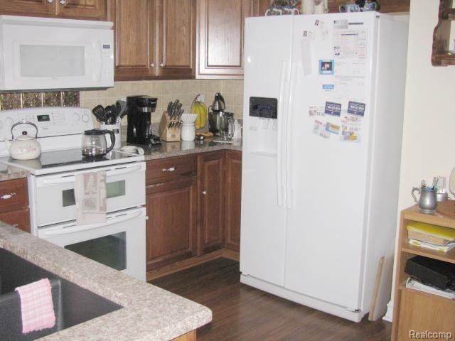 10835 Fisher Road Yale, MI 48097 - Photo 9 of 25 Fisher #9 kitchen