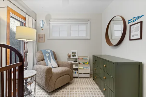 $649,900 | 1050 West Webster Avenue, Unit 1E, Chicago, IL 60614