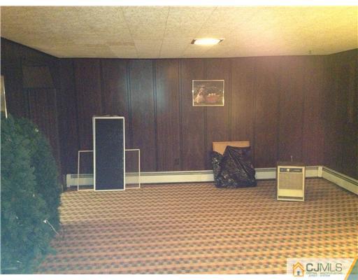 55 West Hill Road Colonia, NJ 07067 - Photo 15 of 20