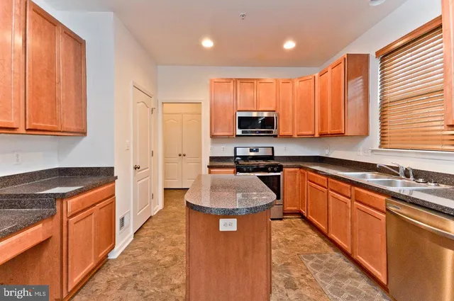 $620,000 | 8512 Wendy Street, Clinton, MD 20735