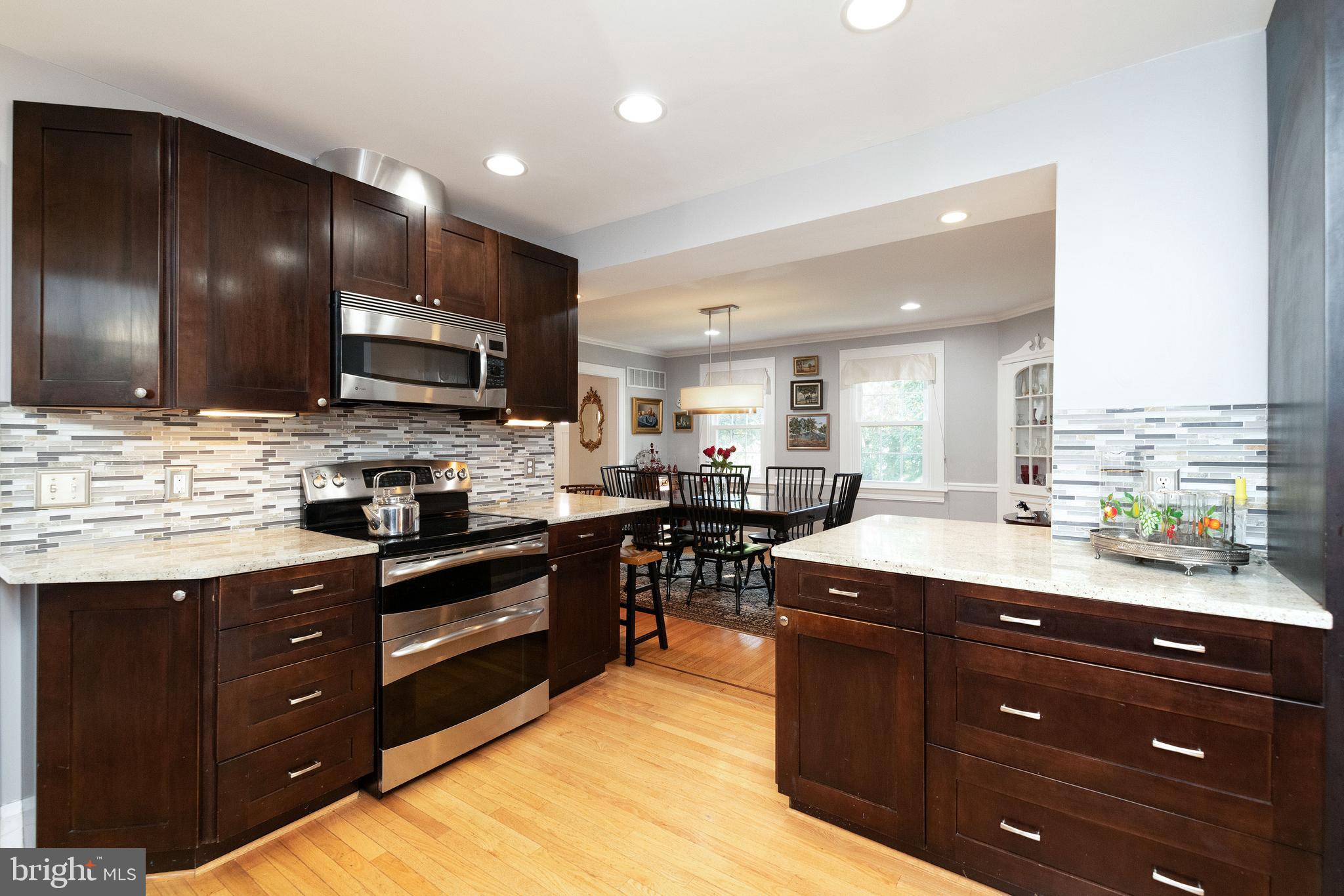 6910 Copeleigh Road Baltimore, MD 21212 - Photo 12 of 51 Kitchen