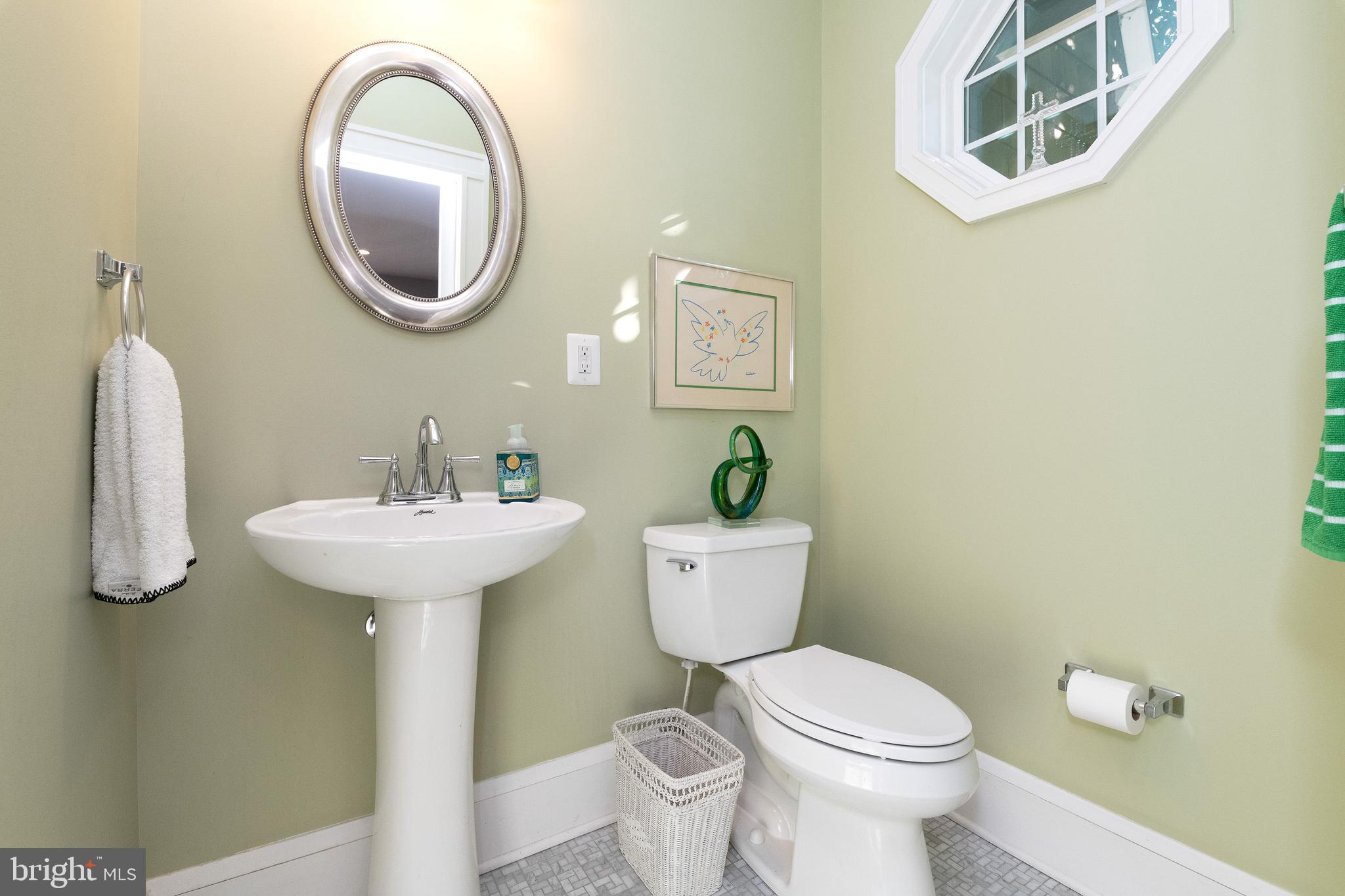 6910 Copeleigh Road Baltimore, MD 21212 - Photo 16 of 51 Main Level Half Bath