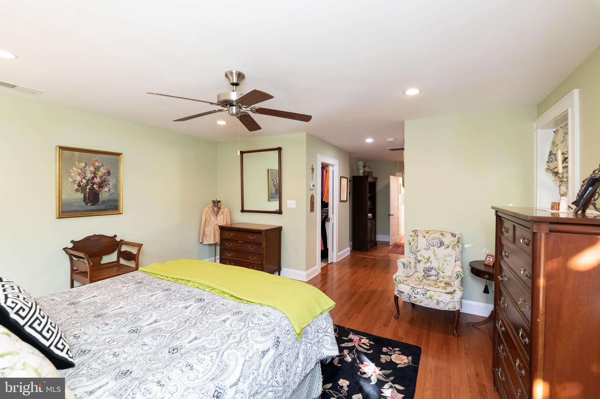 6910 Copeleigh Road Baltimore, MD 21212 - Photo 20 of 51 Primary Bedroom