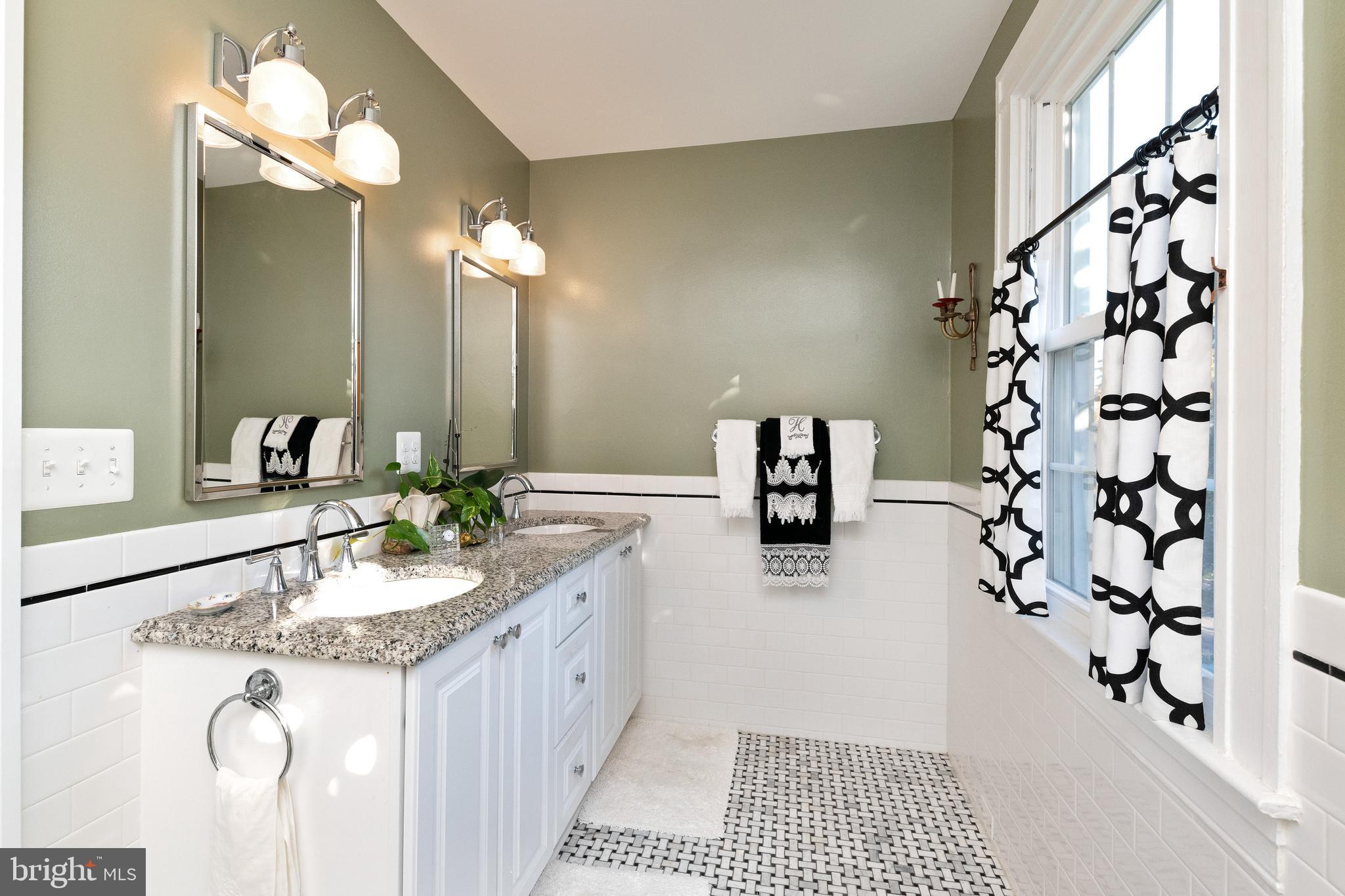 6910 Copeleigh Road Baltimore, MD 21212 - Photo 24 of 51 Primary Bath