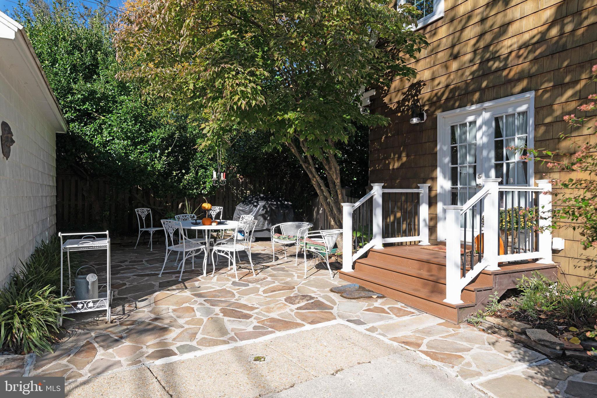 6910 Copeleigh Road Baltimore, MD 21212 - Photo 36 of 51 Flagstone Patio