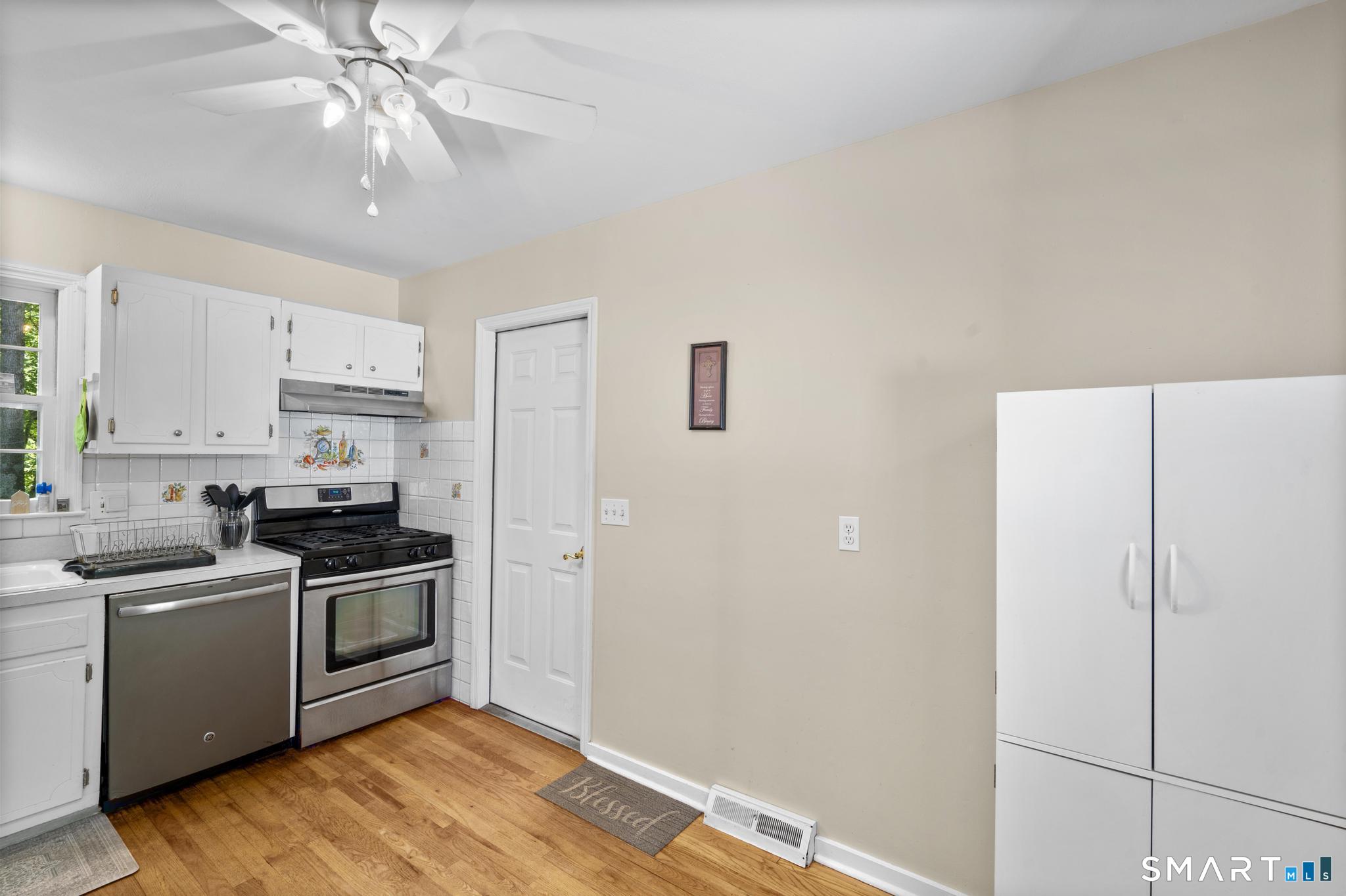 293 Guinea Road Monroe, CT 06468 - Photo 10 of 30