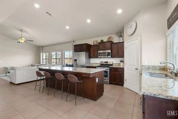 $439,950 | Undisclosed Address, Shafter, CA 93263