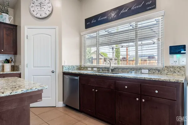 $439,950 | Undisclosed Address, Shafter, CA 93263