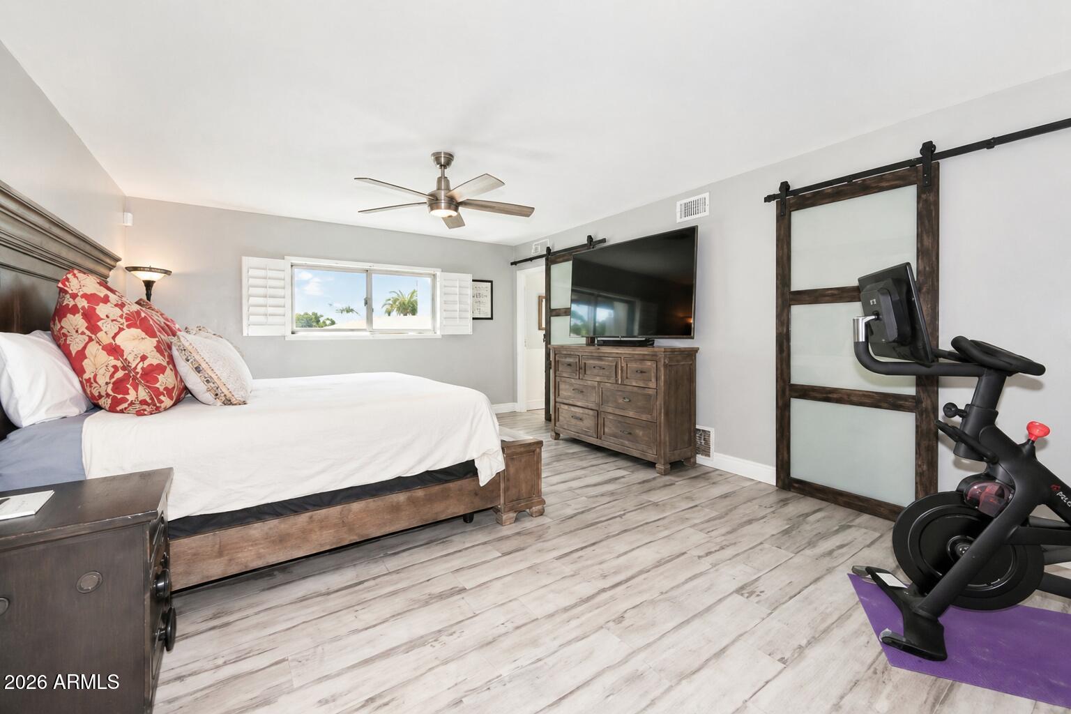 4641 East Mountain View Road Phoenix, AZ 85028 - Photo 13 of 44 Primary Bedroom