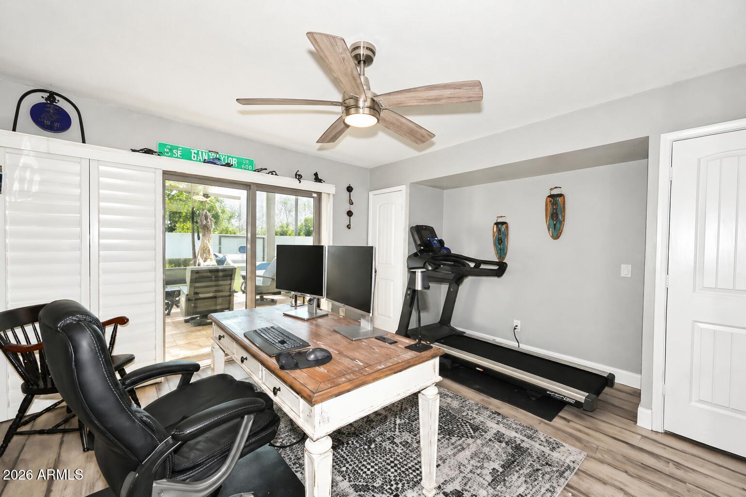 4641 East Mountain View Road Phoenix, AZ 85028 - Photo 18 of 44 Office
