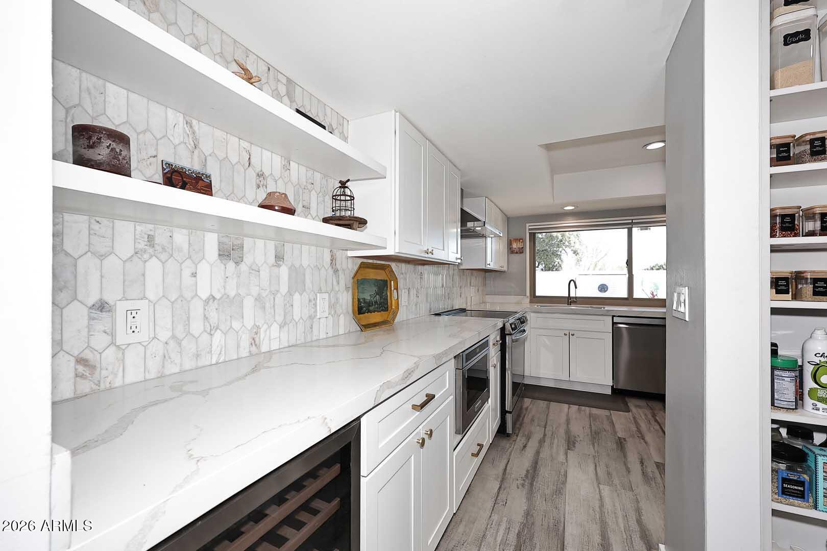 4641 East Mountain View Road Phoenix, AZ 85028 - Photo 8 of 43 Kitchen-Wine Chiller