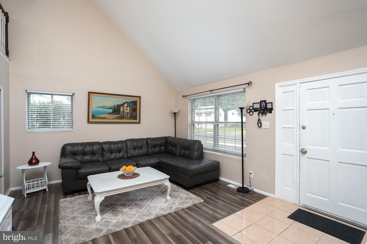 44 Linden Road Burlington, NJ 08016 - Photo 4 of 27