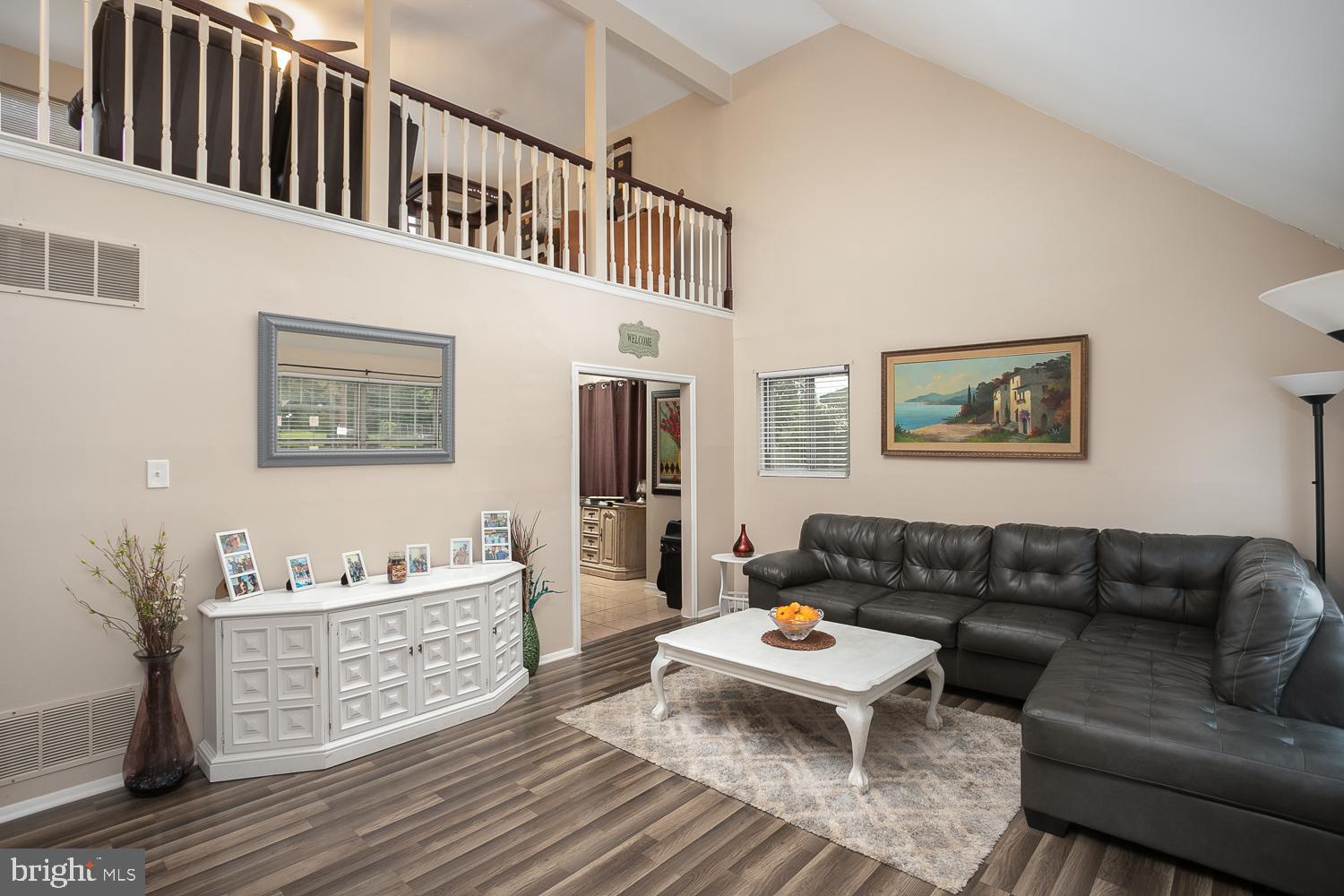 44 Linden Road Burlington, NJ 08016 - Photo 6 of 27