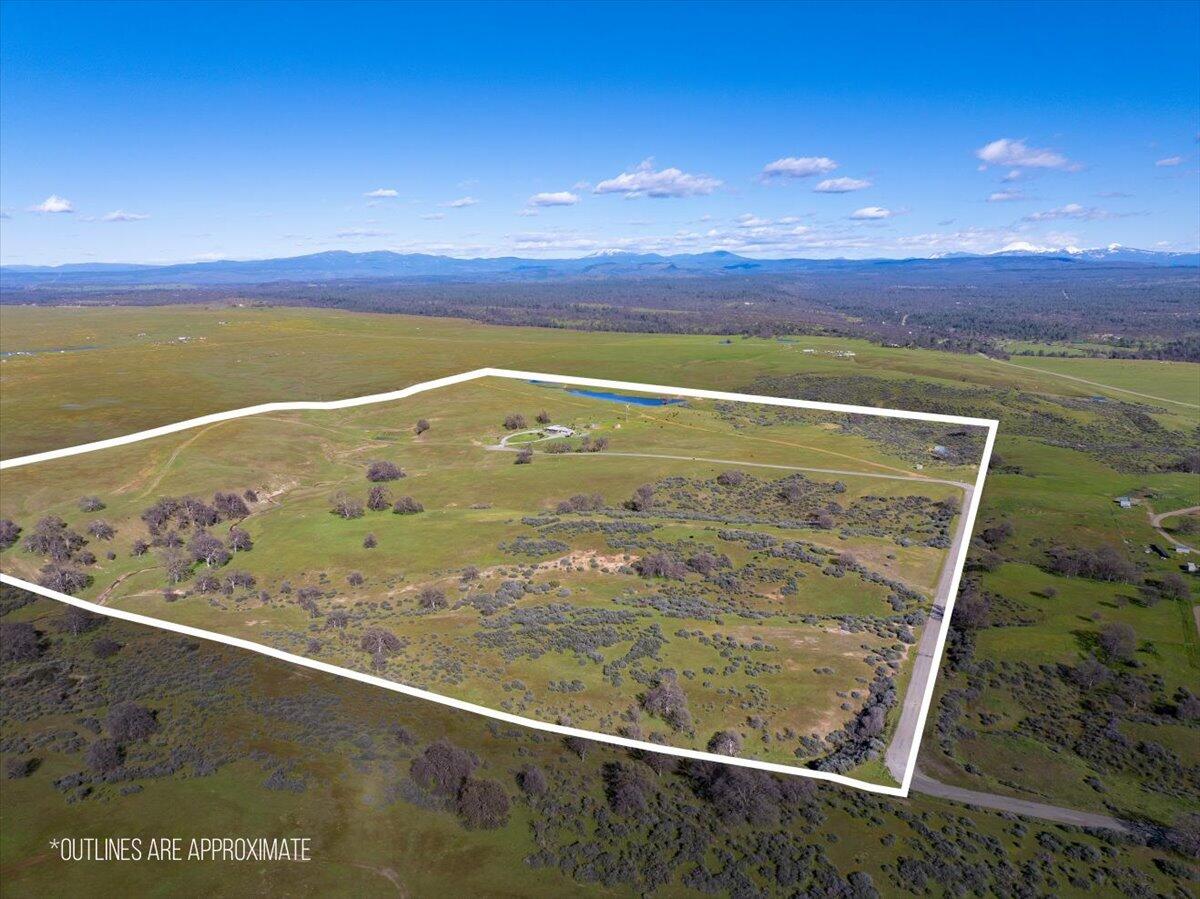 23504 Dersch Road Anderson, CA 96007 - Photo 3 of 54 a view of a small yard
