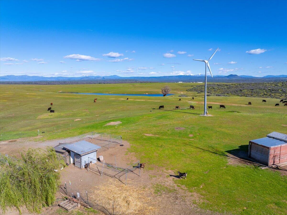 23504 Dersch Road Anderson, CA 96007 - Photo 38 of 54 a view of an ocean and a building