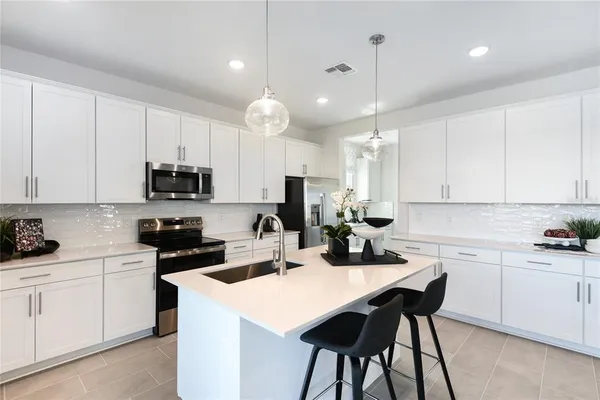 $457,655 | 3469 Macchi Avenue, Tavares, FL 32778