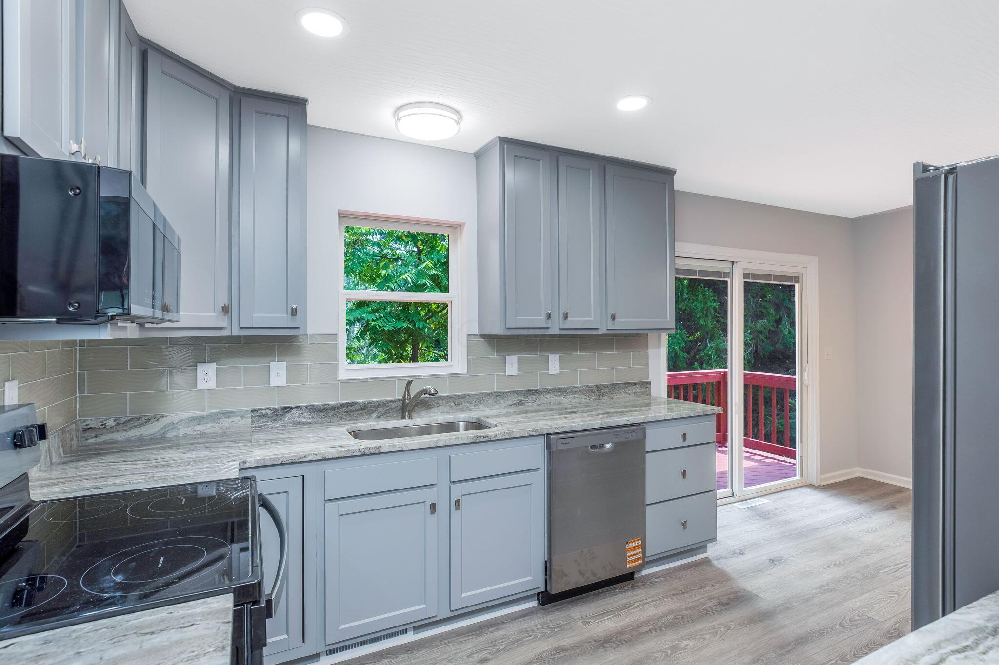 928 Rutter Avenue Lancaster, OH 43130 - Photo 18 of 87 Kitchen