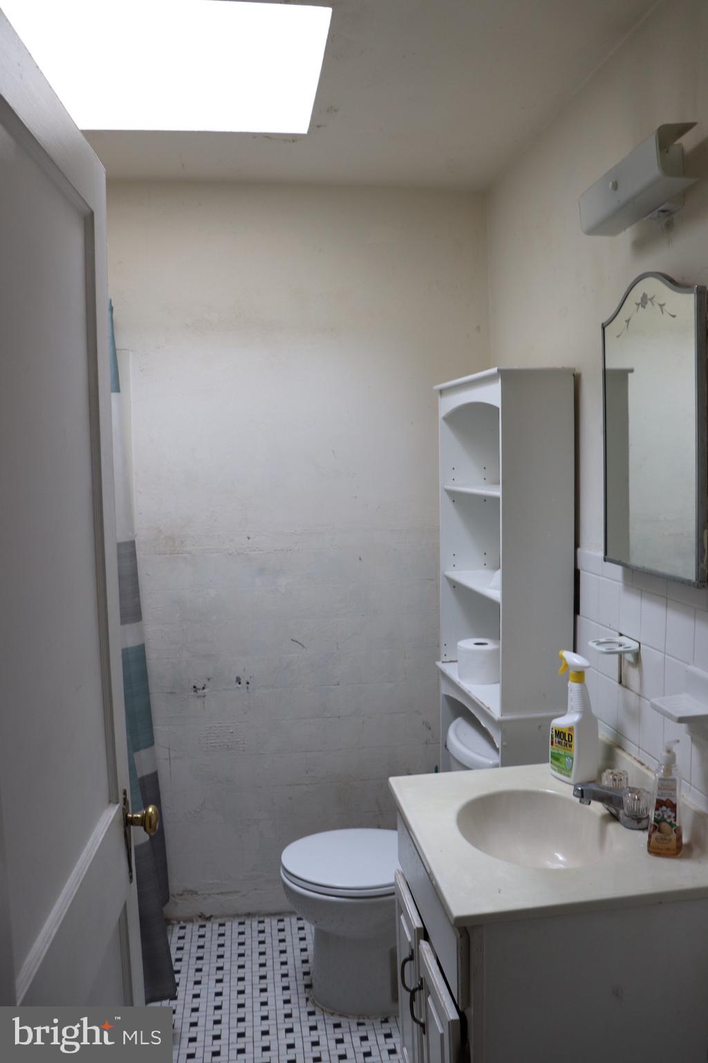 524 Sunset Road Baltimore, MD 21223 - Photo 7 of 13 Gallery Image 7