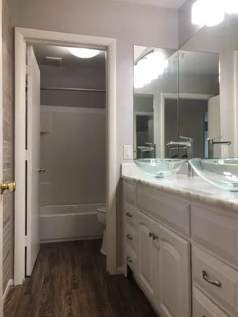 $1,950 | 3000 Hillsboro Pike, Unit 32, Nashville, TN 37215