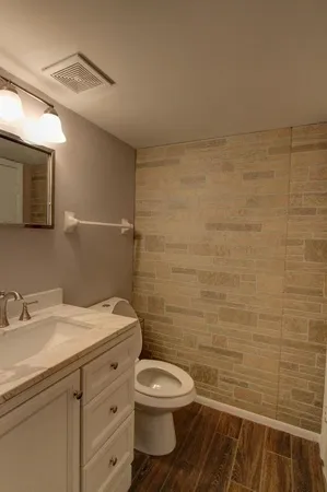 $1,950 | 3000 Hillsboro Pike, Unit 32, Nashville, TN 37215