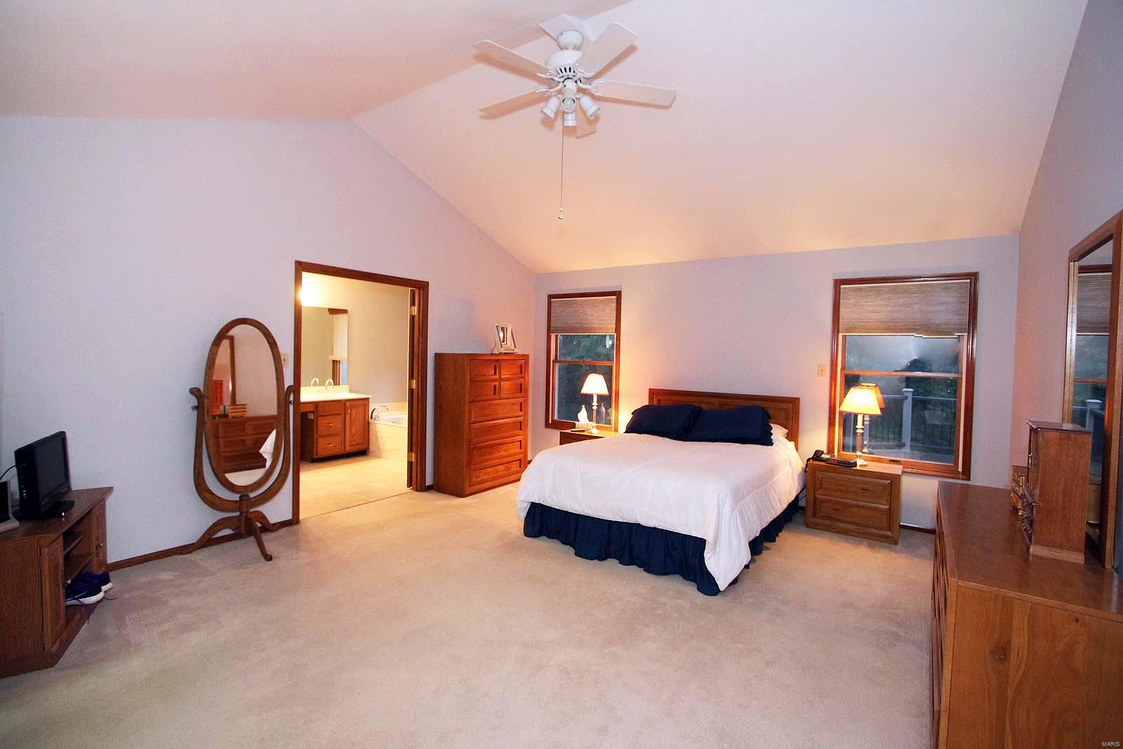 5886 Wells Road St. Louis, MO 63128 - Photo 18 of 40 Gallery Image 18