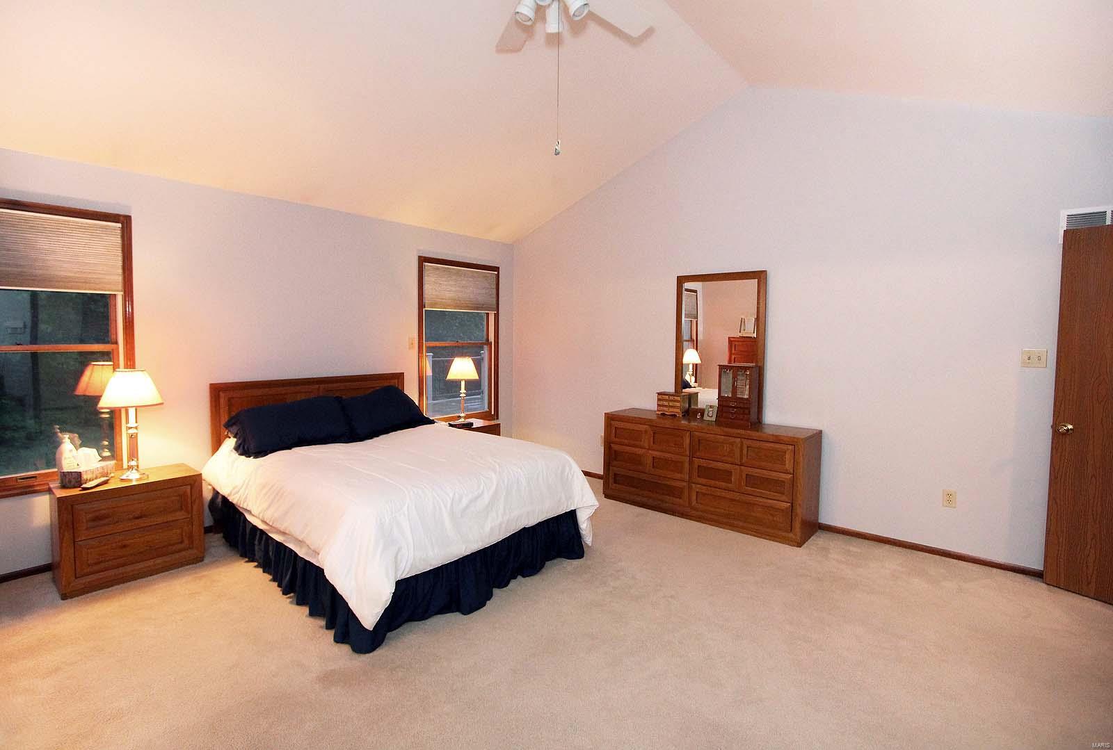 5886 Wells Road St. Louis, MO 63128 - Photo 20 of 40 Gallery Image 20